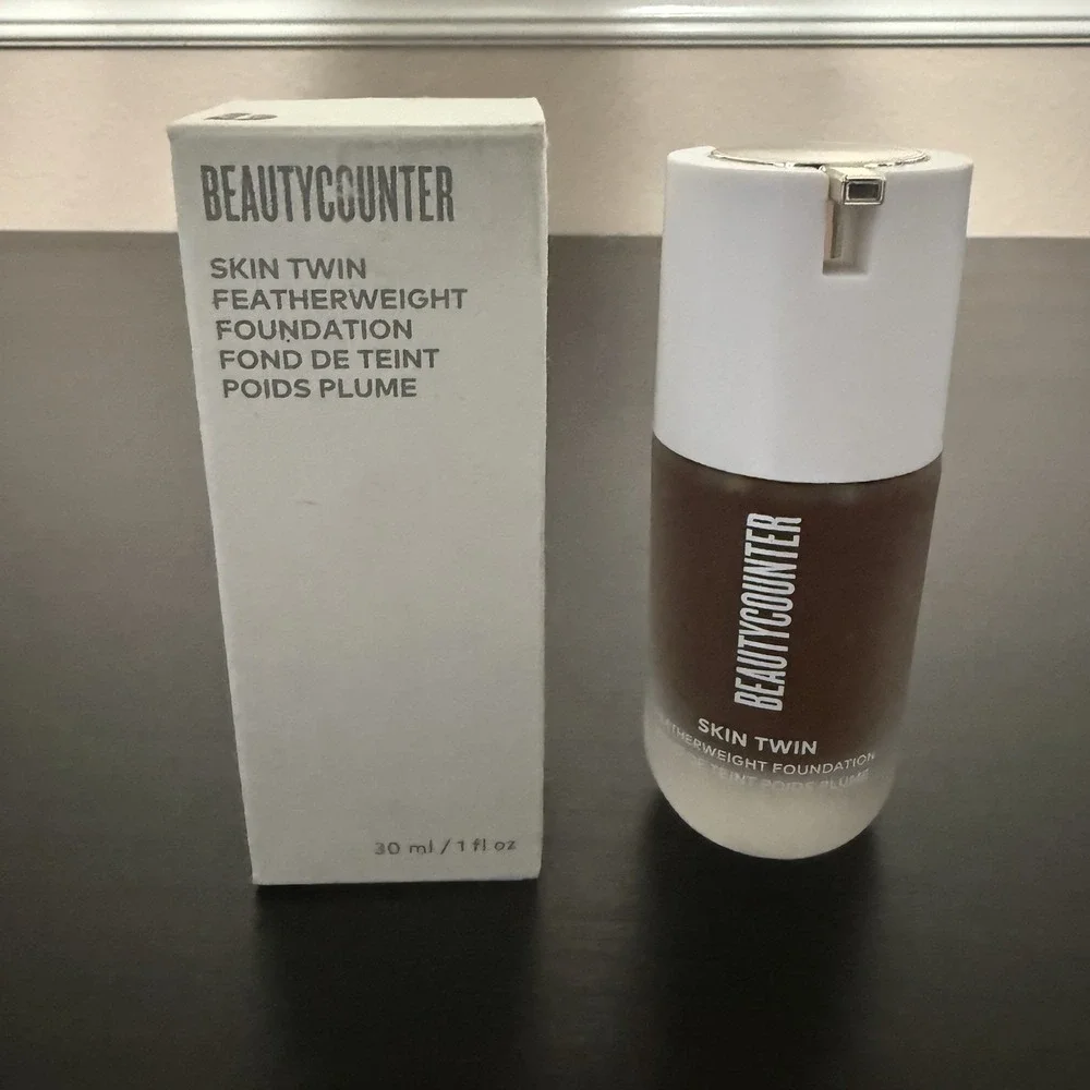 BEAUTYCOUNTER -SHADE: Deep 660- Skin Twin Featherweight Plumping Foundation-NEW!